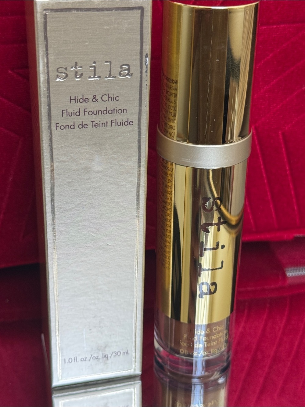 Stila Hide & Chic Fluid Foundation Deep 6 1.0 fl oz NIB